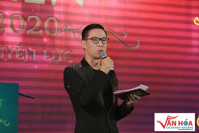 MC-anh-quan-hoa-hau-doanh-nhan-toan-nang-chau-a-vanhoadoanhnhan