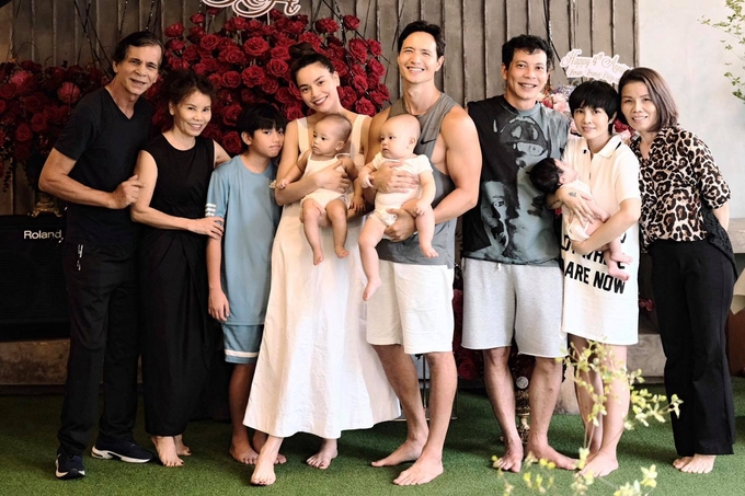ho-ngoc-ha-khoe-dai-gia-dinh-vhdn-2
