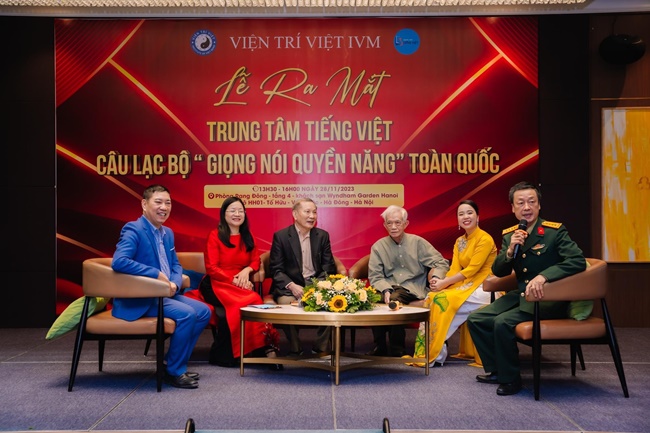 ra-mat-trung-tam-tieng-viet-clb-qgiong-noi-quyen-nangq-toan-quoc-hanh-trinh-gin-giu-va-bao-ve-tieng-viet-vanhoadoanhnhan-8