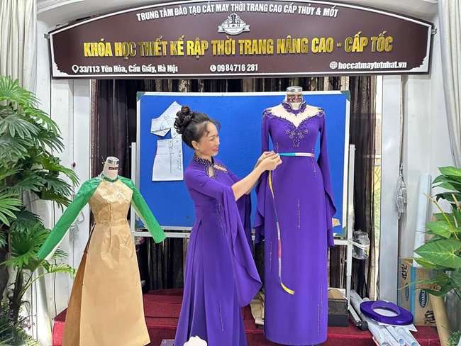 ntk-co-giao-phan-thuy-nguoi-lam-dep-cho-doi-tu-viec-dao-tao-hang-ngan-hoc-vien-VANHOADOANHNHAN-11