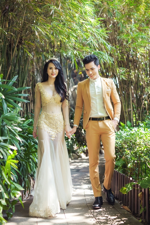 ly-thien-truc-ho-van-phuc-hanh-phuc-trang-phuc-da-hoi-showbiz-9