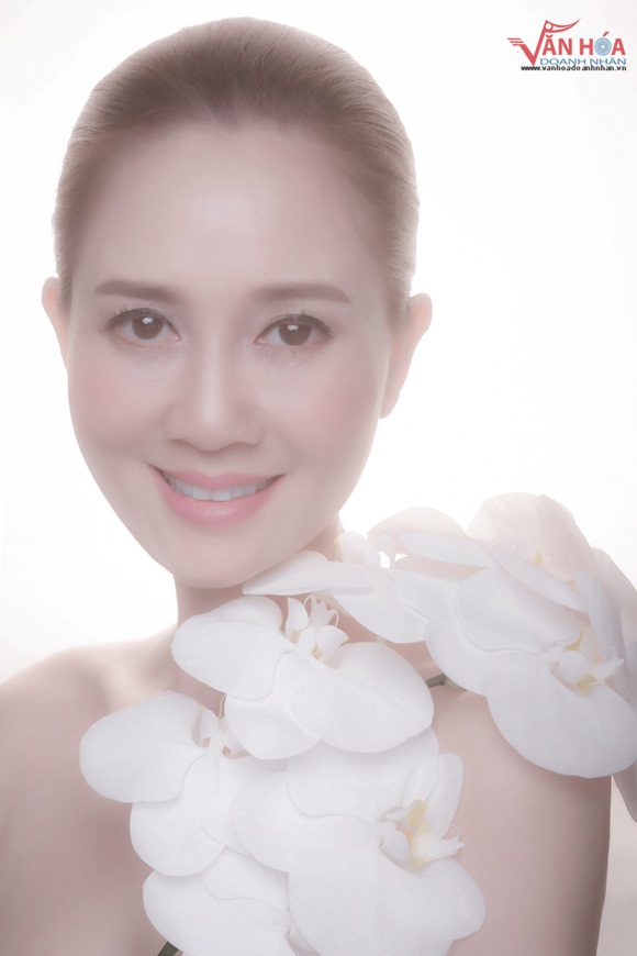 dam-luu-ly-lucky-angela-vanhoadoanhnhan-2