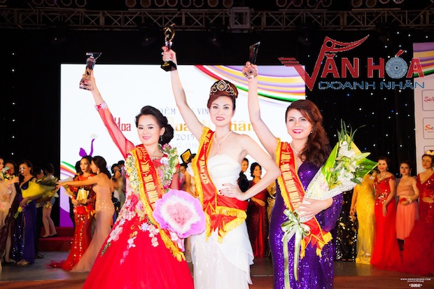 vanhoadoanhnhan-hoa-khoi-thuy-linh-2