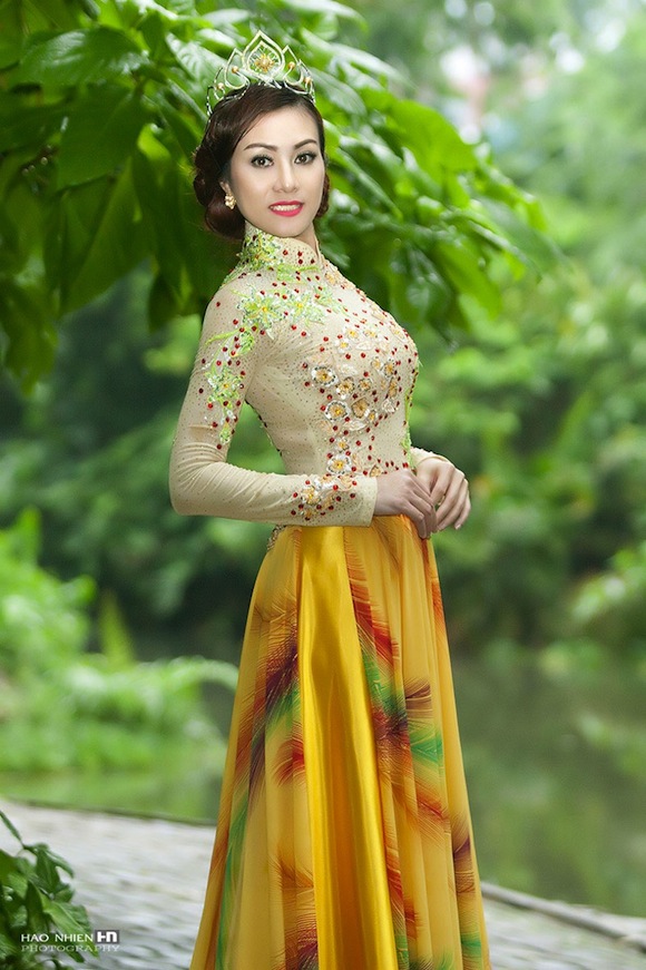 vanhoadoanhnhan-hoa-khoi-thuy-linh-4