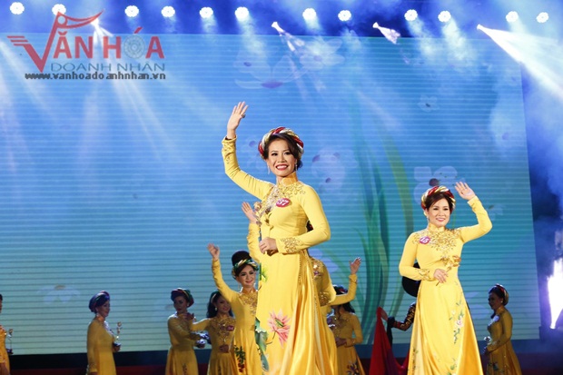 trang-ho-chung-ket-vanhoadoanhnhan-3