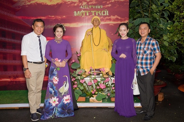 ve-phia-mat-troi-vanhoadoanhnhan-2