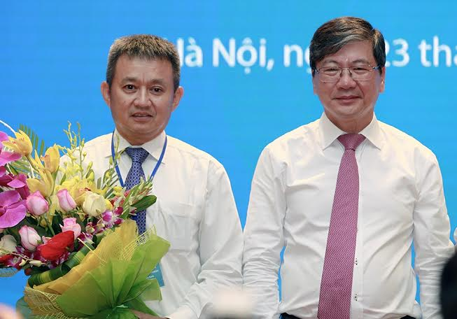 1-vietnam-airline-co-tong-giam-doc-moi-vna-hoa-doanh-nhan