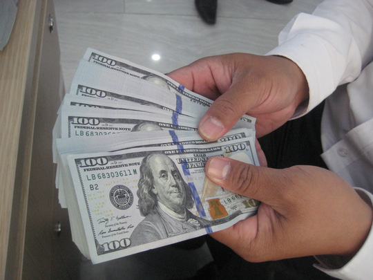 gui-tien-bang-usd-khong-duoc-huong-lai-suat-van-hoa-doanh-nhan