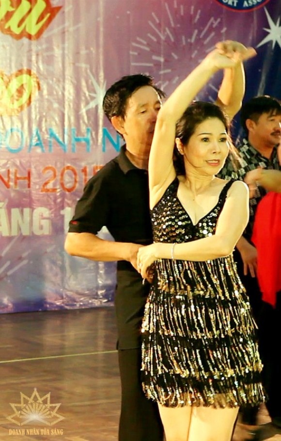 9-van-hoa-doanh-nhan-buoc-nhay-doanh-nhan-truoc-ngay-so tuyen 1