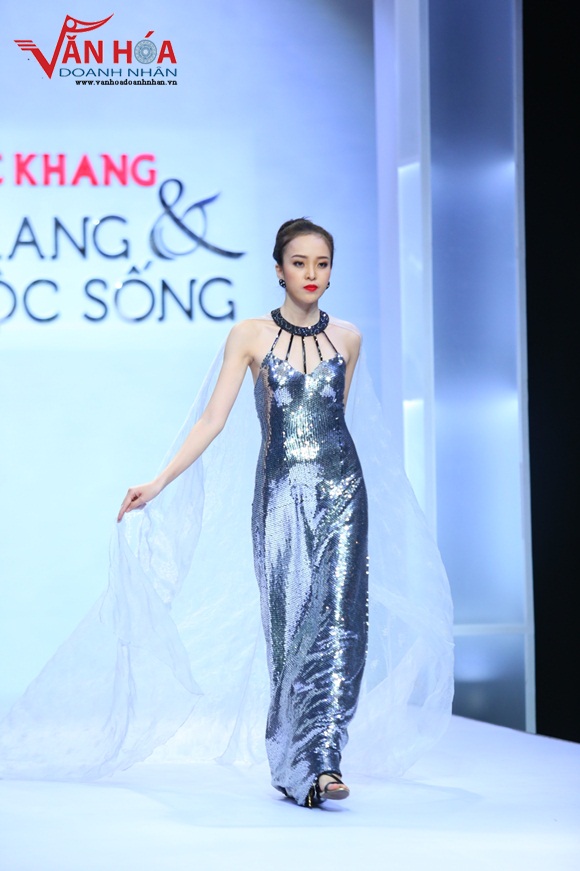 12-hoa-hau-diem-hung-tre-trung-van-hoa-doanh-nhan
