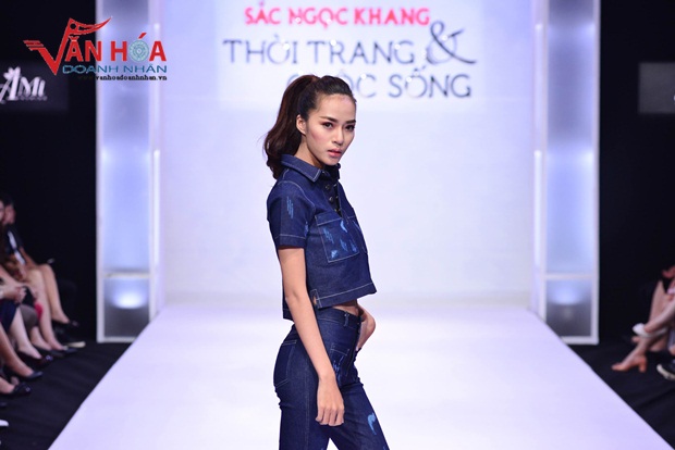 23-nhung-co-nang-dom-dang-dao-pho-mua-thu-van-hoa-doanh-nhan