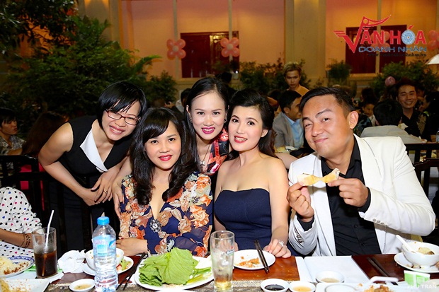 7-a-khoi-doanh-nhan-du-tiec-song-sinh-van-hoa-doanh-nhan