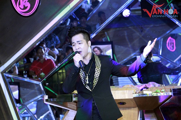 4-trang-anh-tho-to-chuc-dem-nhac-thien-nguyen-van-hoa-doanh-nhan