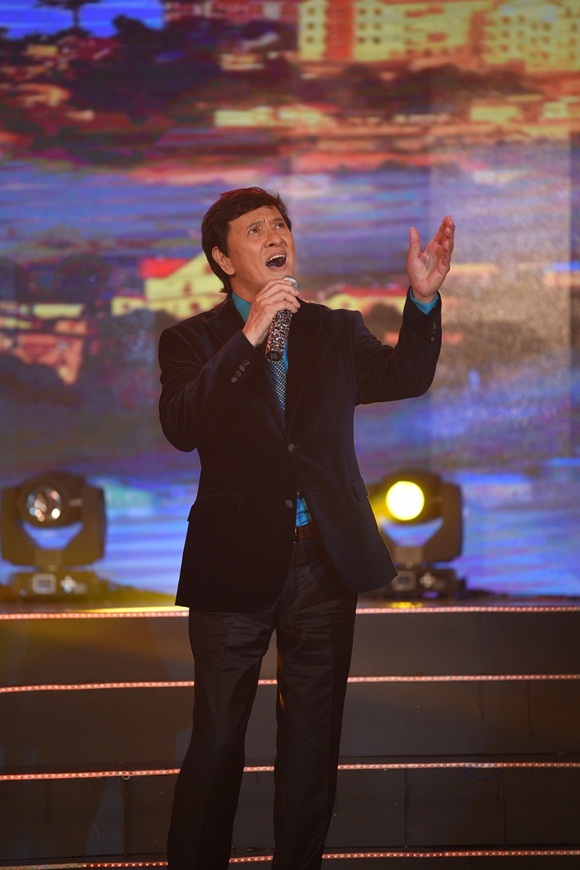 5-noo-phuoc-thinh-duoc-khan-gia-ung-ho-cuong-nhiet-van-hoa-doanh-nhan