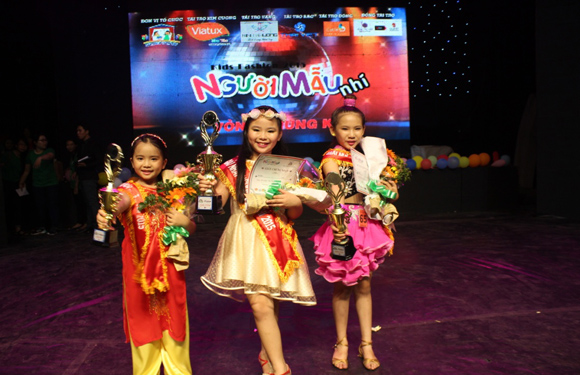 van-hoa-doanh-nhan-quan-quan-kids-fashion