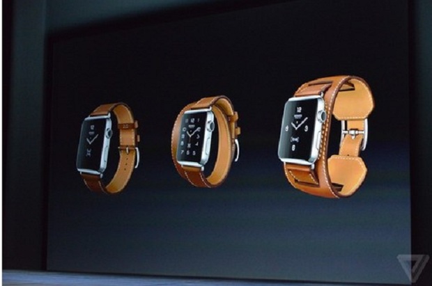 apple-watch-khien-ba-bau-cung-phai-mim-cuoi-van-hoa-doanh-nhan