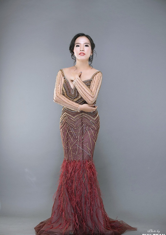doanh-nhan-huyen-mihoo-la-phu-nu-co-quyen-duoc-dep-toancanhbaochi-2