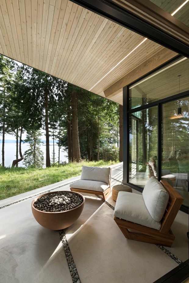 cabin-10