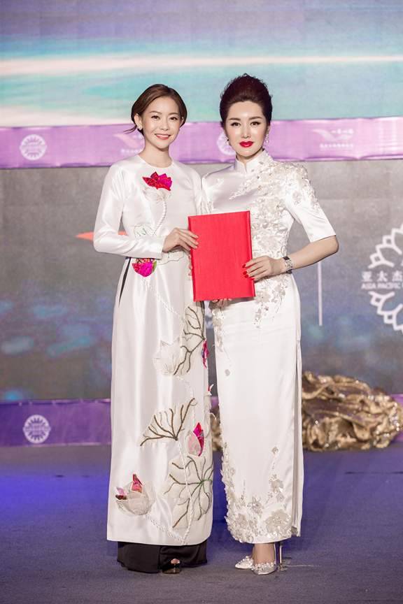 hoa-hau-hai-duong-dien-dan-phu-nu-chau-a-thai-binh-duong-vanhoadoanhnhan-4