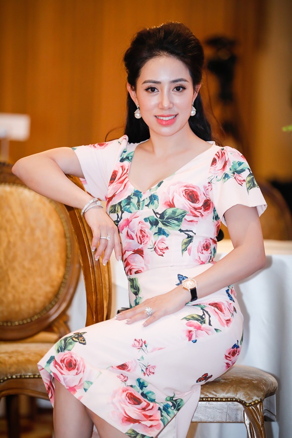 hong-quynh-stick-2