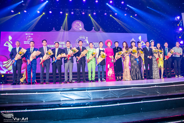 ntk-bao-ngoc-va-bst-vang-dong-vanhoadoanhnhan-11