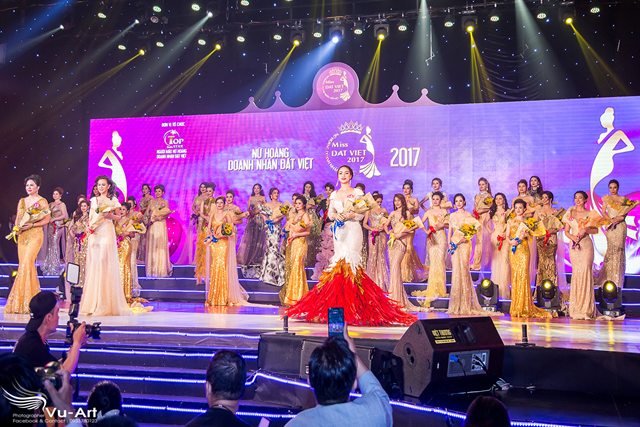 ntk-bao-ngoc-va-bst-vang-dong-vanhoadoanhnhan-9