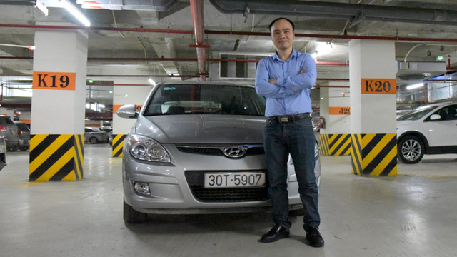 
Đi xe máy ra đường là tôi bị tắc mũi, mặt thì bẩn, về đến nhà phải lao đi tắm ngay, chịu không nổi luôn - anh Nam cho biết.
