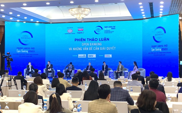 Chuyển dịch mô hình kinh doanh của ngân hàng từ đóng sang mở- Ảnh 3.